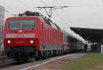 120 105-2 mit IC in K�ln West am 16.03.2011