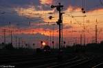 Abfahrbereit in die Nacht steht 155 178-7 in Koblenz L�tzel am 22.07.2014