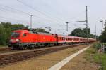 Die 182 011-7 in Calau (Niederl) am 17,08,11
