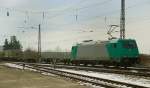 185 614-5, aufgenommen am 24.02.11, bei der Durchfahrt durch Gersthofen.