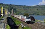 185 666-5 mit dem DGS 41859 (K-Eifeltor - Trieste C.M.) am 03.10.2014 bei Oberwesel.