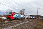 Die an die SBB Cargo International AG vermietete Vectron 193 477- 7  Fulda   (91 80 6193 477-7 D-SIEAG) der LokRoll AG (eingestellt bei Siemens Mobility, M�nchen) f�hrt am 11.03.2021 mit einem