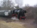 Eine von vielen Scheinanfahrten der HEF eigenen 52 4867.