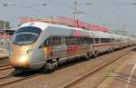 415 022 als zweiter Zugteil an einem ICE rtg Berlin in K�ln Messe/Deutz am 04.07.2011