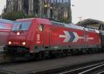 185 606-1 der HGK mit Sonderzug in K�ln Hbf am 10.10.2010