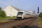 Der IC von Fehmarn-Burg mit 218 322-6 in Oldenburg ( Holst.) am 04,08,11