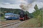 30 ANS CONI'FER /30 Jahre Coni'Fer - So viel Verkehr gab es wohl hier seit gut 110 Jahren nicht mehr! Der X 2816 der Association l'autorail X2800 du Haut-Doubs wartet im mir bis anhin unbekannten