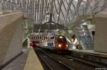 4343 mit dem THA 9461 (Paris Nord - K�ln) am 28.12.2012 in Li�ge-Guillemins.