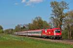 1216 015 zieht den Euro City zum Brenner.