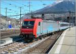 Die SBB 484 017 verl�sst mit eine CIS EC Brig.