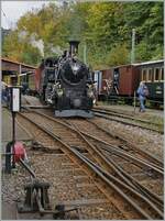 Kaum in Chaulin angekommen wird die BFD HG 3/4 N° 3 der Blonay Chamby Bahn abgekuppelt und fährt zur Lokbehandlung.