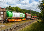 Vierachsiger Containertragwagen 33 85 4505 278-3 CH-WASCO der Gattung Sgmmns 54‘, für den Transport von intermodalen Ladeeinheiten und des Wascosa flex freight system (Wechselaufbauten),