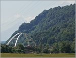 Zwischen Bex und St-Maurice überquert die Strecke Lausanne Birg die Rhone.