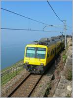 Eng an den Hang geschlungen, steigt das Trasse der Strecke Vevey - Puidoux - Chexbres steil bergan und bietet auf der Fahrt mit dem Train des Vignes (Weinbergzug) eine pr�chtige Aussicht auf den