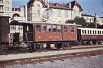 Alte Fahrzeuge auf der Orbe - Chavornay - Bahn: CFe2/2 11 von 1895 in Orbe, 17.Sep.1967 