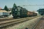 SBB: Auf dem Bahnhof B�ren an der Aare konnten im Jahre 1997 auch noch Re 4/4 l beobachtet werden.