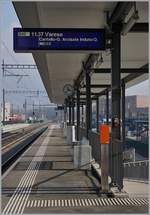 In Stabio musste man zwar etwas etwas länger auf den Zug nach Varese warten, doch nun, seit dem 7. Jan. 2018 fährt alle 30 Minuten ein Zug von Mendrisio nach Varese und zurück.
Zur Zeit enden alle Züge in Varese, später soll zweistündlich der Flughafen Malpensa bedient werden. In der Gegenrichtung fährt die S 40 nach Albate Camerlate, und die S 50 nach Bellinzona. 
16. Jan. 2018