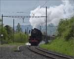 Rundfahrt vom Bodensee durchs Emmental mit 23 058 und Ae 4/7 11022.

In der Steigung zum ehemaligen Bahnof Baden Oberstadt bietet sich mit der spektakul�re Durchfahrt von 23 058 ein geeigneter Einstieg in die Verfolgung des Sonderzuges. April 2023.