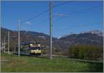 Der CEV/MVR GTW Be 2/6 7002  BLONAY  erreicht Ch�teau d'Hauteville.