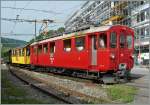 Der  Riviera Belle Epoque  erreicht mit dem RhB ABe 4/4 N� 35 an der Spitze Vevey.