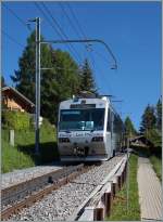 Der CEV BEh 2/4 71  Train des Etoiles  fährt bei Lally dem Gipfel entgegen.
