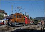 50 Jahre Blonay Chamby - MEGA BERNINA FESTIVAL: Die RhB Berninabahn Ge 2/2 161 Asnin (Eselchen) hilft dem RhB Berninabahn ABe 4/4 I N° 35 als Vorspannlok auf der Fahrt von Blonay nach Chamby.