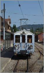 Der Blonay-Chamby MOB BCFe 4/4 11 wartet in Blonay auf die Abfahrt nach Chaulin.
