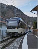 Der führende MOB Alpina ABe 4/4 9304 in Montbovon.