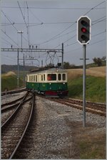 120 Jahren BAM MBC: Der historische BCFe 4/4 N° 2 und sein AB übernahmen zum 120.BAM Jubilämsfest die Planleistungen auf der Strecke Apples - L'Isle Mont la Ville (sowie zwei Extrazugpaare nach Bière).
Apples, den 24. Okt. 2015
