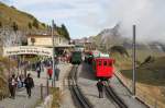 Herbstbilder,Nebel steigt langsam auf.Blick auf die Bergstation Schynige Platte(1967 m.�.M.)am 02.10.12