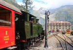 Dampfbahn Furka Bergstrecke: Die HG 4/4 704 in Gletsch.