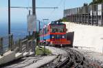 Monte Generoso Bahn,Einfahrt eines Zuges in die Bergstation Vetta(1605 m.�.M.)09.09.13    