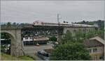 Der SBB ICN 500 035  Niklaus Riggenbach  ist als IR51 1614 auf dem 285 Meter langen Mösli Viadukt kurz nach der Abfahrt in Grenchen Nord auf dem Weg nach Biel/Bienne.