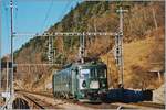 Der BLS Be 4/4 762 ist als Regionalzug Birg - Goppenstein - Brig im Einsatz und erreicht Hohtenn. 

Analogbild vom Februar 1996