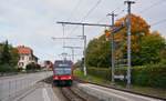 Das Be 2/6-Doppel 506 und 504 kommt am 11.10.2025 in Ins Dorf an
