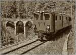 Nostalgie & Vapeur 2021 /Nostalgie & Dampf 2021: Die Blonay-Chamby RhB Bernina Bahn Ge 4/4 81 zauberte etwas Landwasserviadukt in Waadtland, als sie mit ihrem Regionalzug von Blonay nach Chaulin den