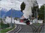Der Gegenzug ist eingetroffen und somit kann die Fahrt weitergehen, kräftig dampfend erlässt die G 2x 2/2 105 mit ihrem Riviera Belle Epoque Zug St-Légier Gare in Richtung Blonay.